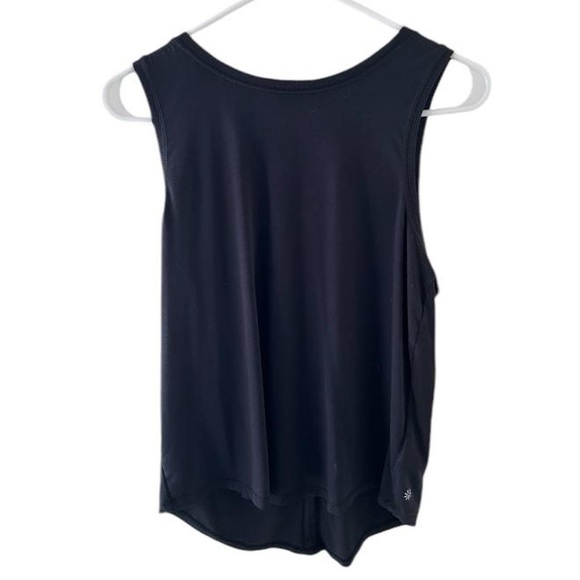 Workout top - Picture 2 of 4